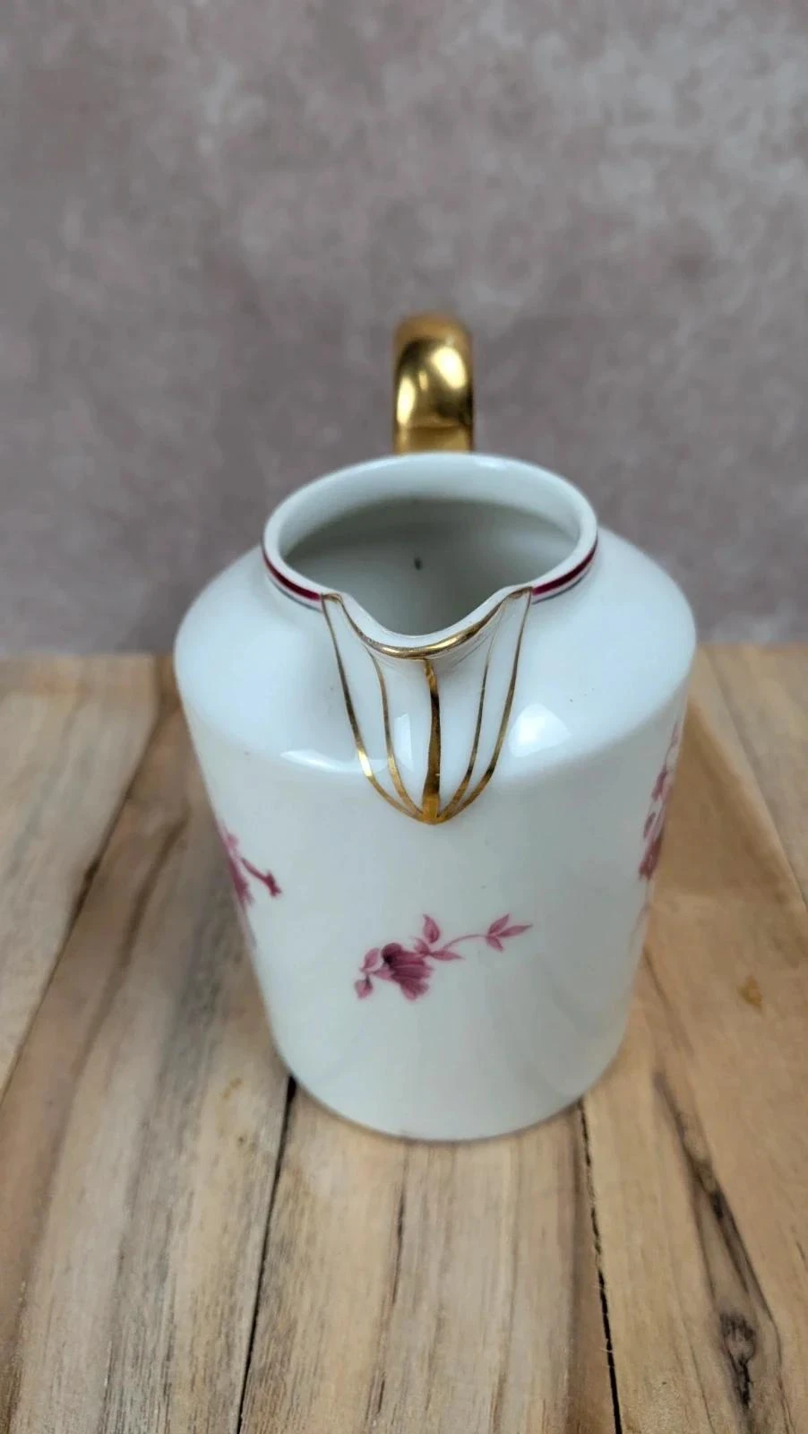 Petit pot à lait en porcelaine de Limoges B&c décor floral rose – photo 3